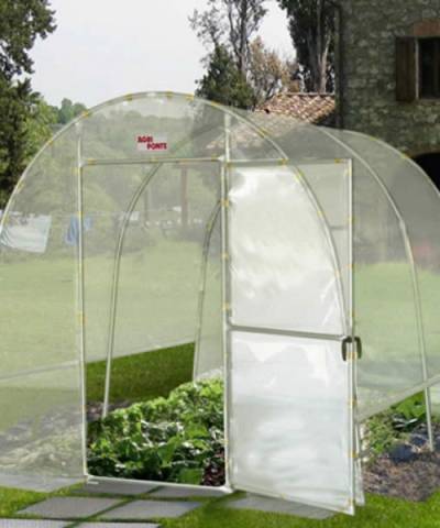 Tunnel greenhouse for vegetable garden