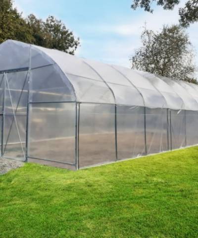 Professional  greenhouse  with straight lateral joint (model type 2000)